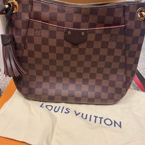 Louis Vuitton South Bank Besace